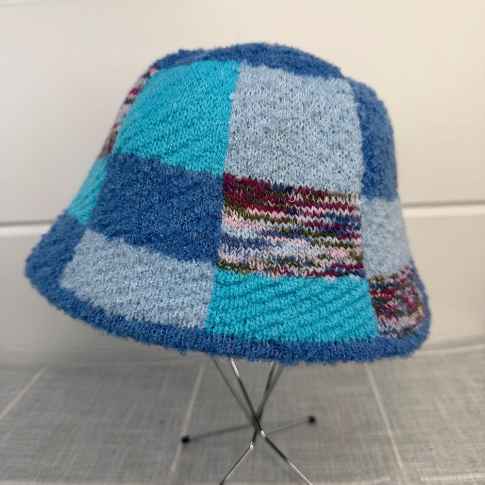 Urban Outfitters UO Women's Gabbi Knit Blue Bucket Hat One Size NWT‎